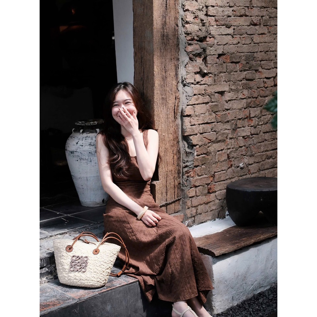 Đầm Xô Thêu Hoạ Tiết LASY Thời Trang Nữ 2 Dây Cổ Vuông Thun Sau Dáng Xoè Maxi