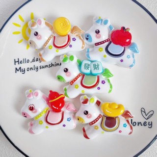 Set Charm Ngựa Trắng May Mắn Cute – Pony Mini Trái Cây Táo Vàng Phát Tài Đáng Yêu Trang Trí Dép Xinh Phong Cách Hàn Quốc