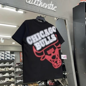 Áo Thun New Era Chicago Bulls Neon Đen Chính hãng - 60292338
