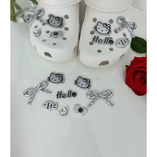 Bộ 8 charm MÈO BẠC - sẵn đế gắn, charm nhựa, phụ kiện dễ thương gắn dép, trang trí túi xách, dép lỗ