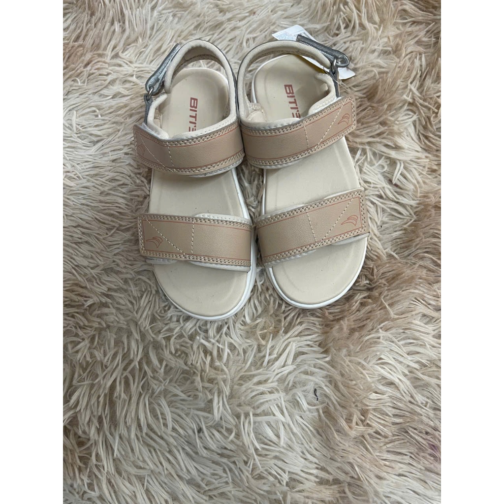 SANDAL BEG008000 KEM VÀ XÁM