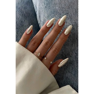 Nailbox Thiết Kế Tráng Gương Phối Nền Kem Theo Phong Cách Clean Girl, Đơn Giản , Sang Trọng -Thio Nailbox