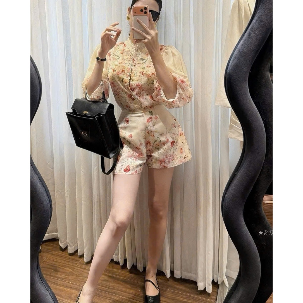 ZIMM STORE-Bộ Áo Kiểu Tay Phồng Họa Tiết Hoa Phối Chân Quần Đùi Bèo Nhún Nữ Tính