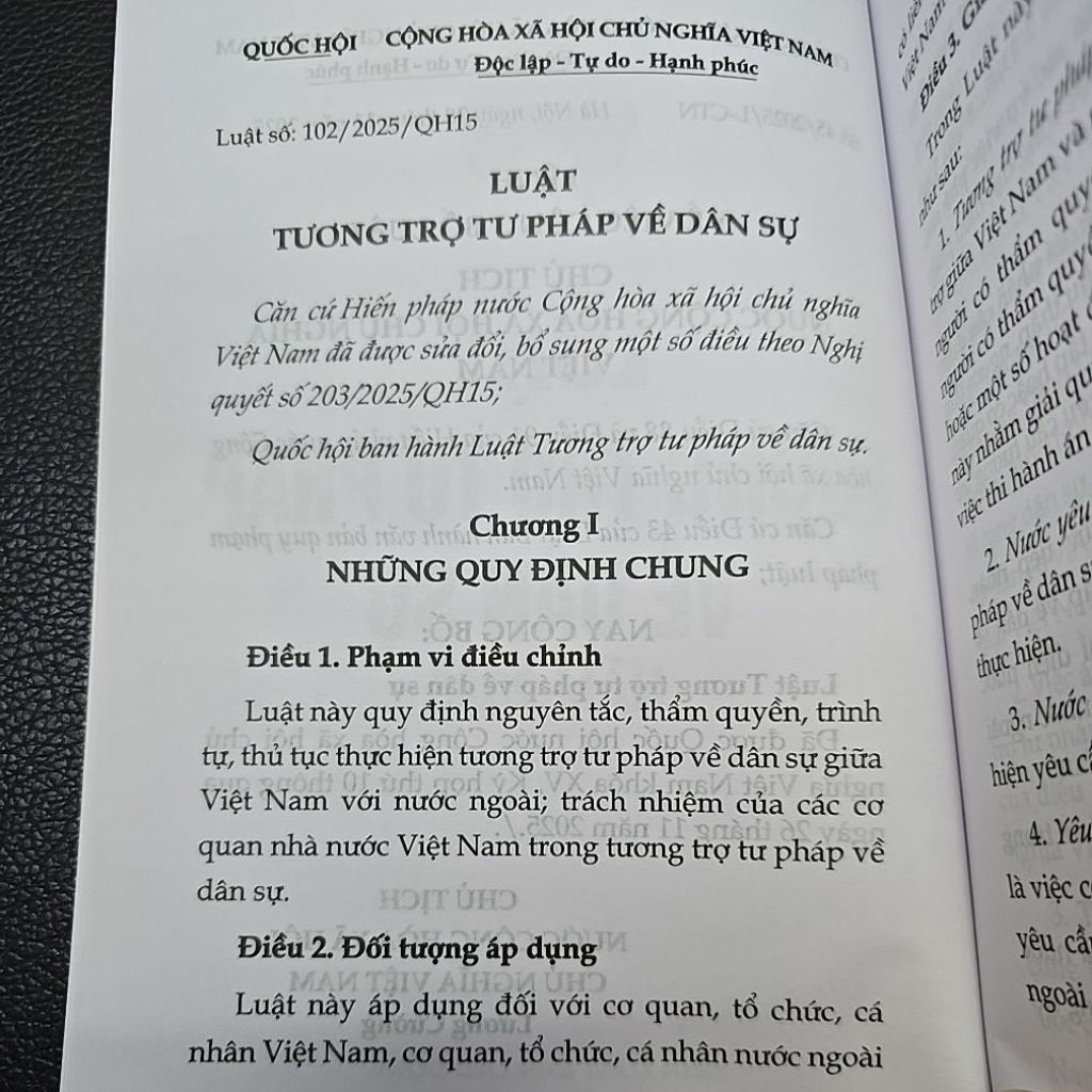 Sách - Luật tương trợ tư pháp về dân sự năm 2025 (NXB Lao động)