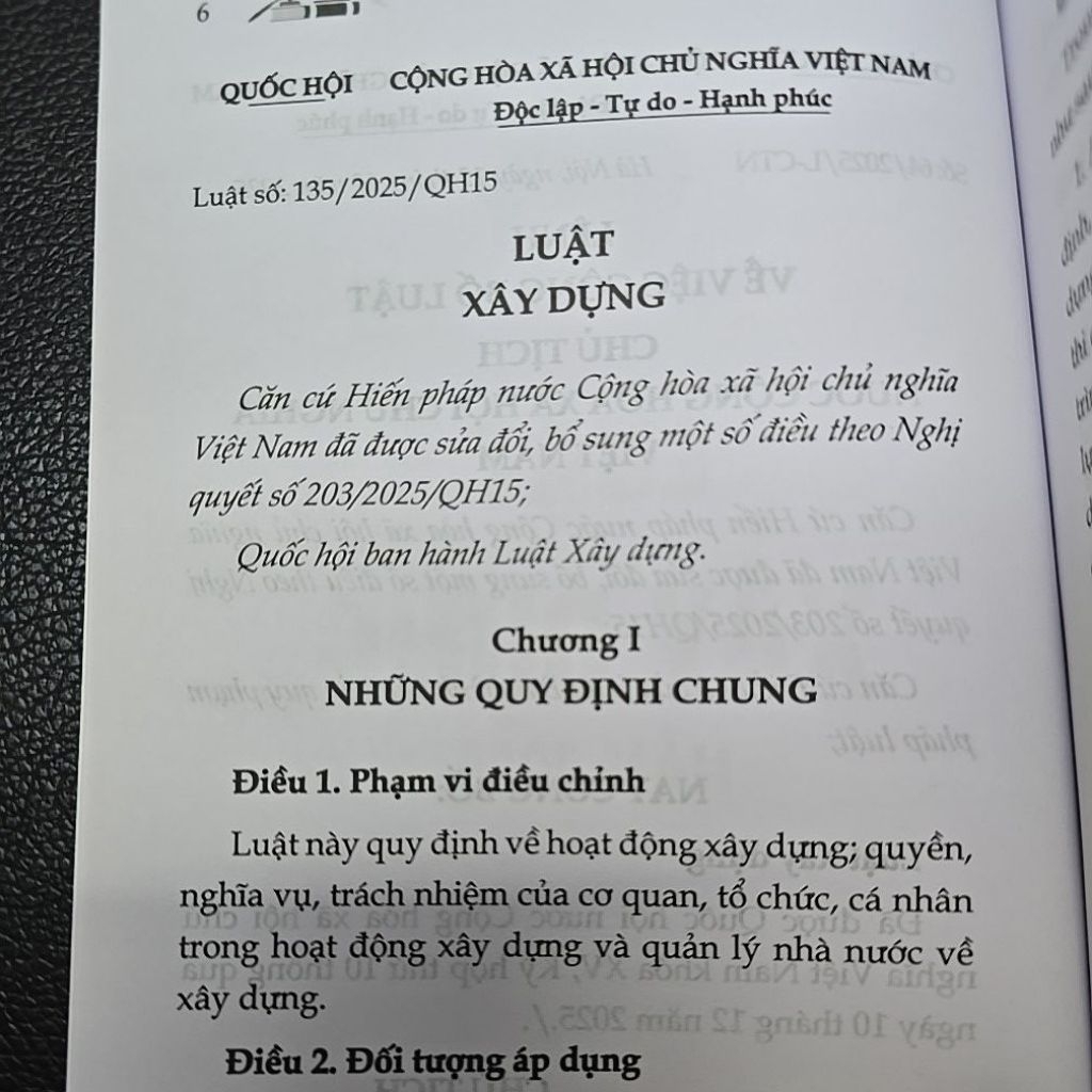 Sách - Luật xây dựng năm 2025 (NXB Lao động)