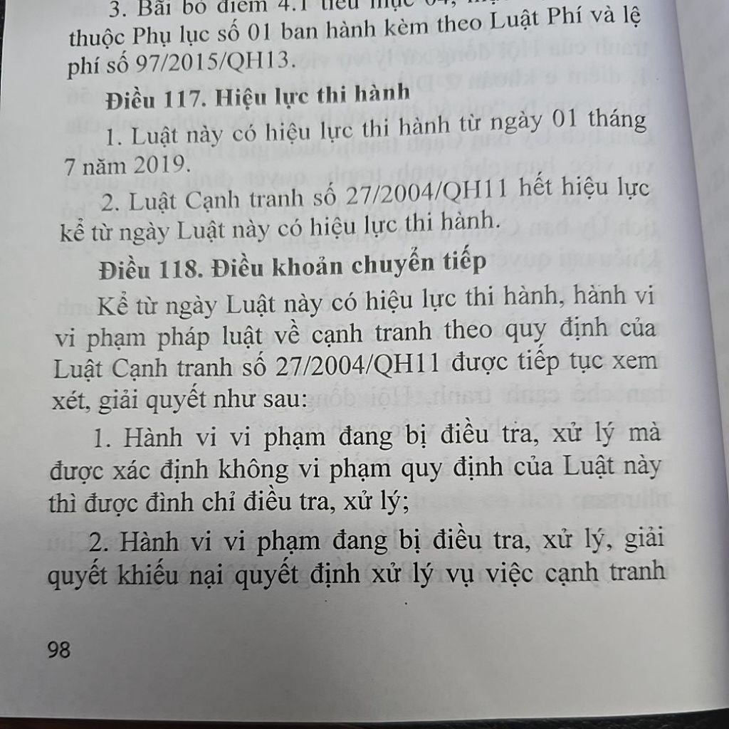 Sách - Luật cạnh tranh (NXB Lao động)