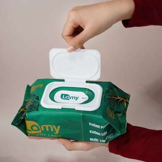 (TẶNG SÁCH TÔ MÀU)_Thùng 20 gói khăn ướt Lamy 100 tờ/gói không mùi dùng cho gia đình