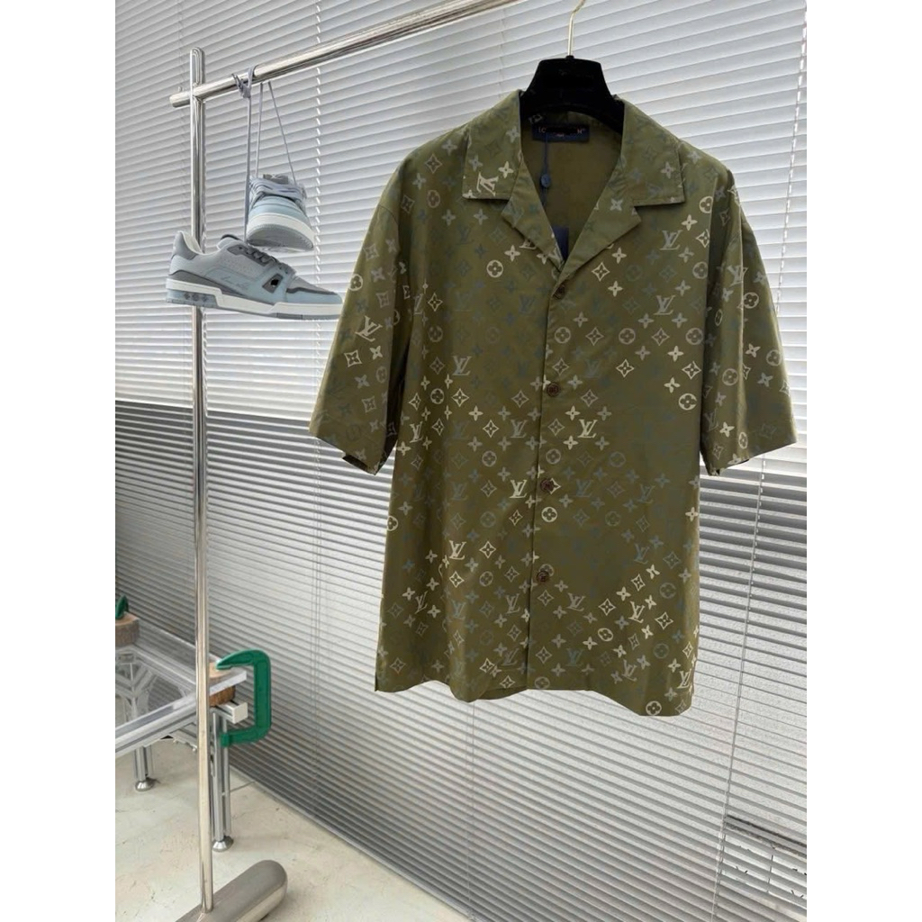 ⚡️[Hight Quality] Áo Sơ Mi Cộc Tay \/ Green Shirts Ready To - Điểm Nhấn Chữ Xanh Phối Màu Cao Cấp Loại 1