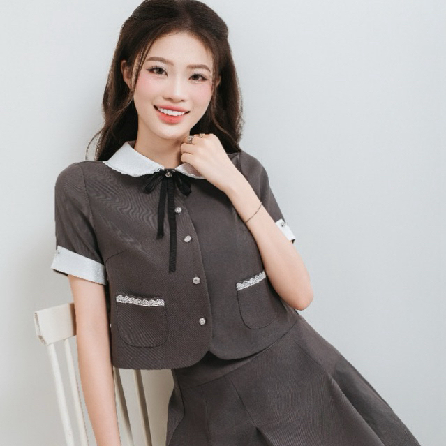 Set Áo Crotop Thiết Kế KALOE Phối Cổ Sen Viền Ren Kèm Nơ Và Chân Váy Dáng Xòe Thiên Trẻ Trung MM09 | BigBuy360 - bigbuy360.vn