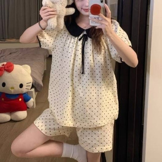 Bộ ngủ chấm bi cổ bèo
