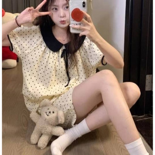 Bộ ngủ chấm bi cổ bèo