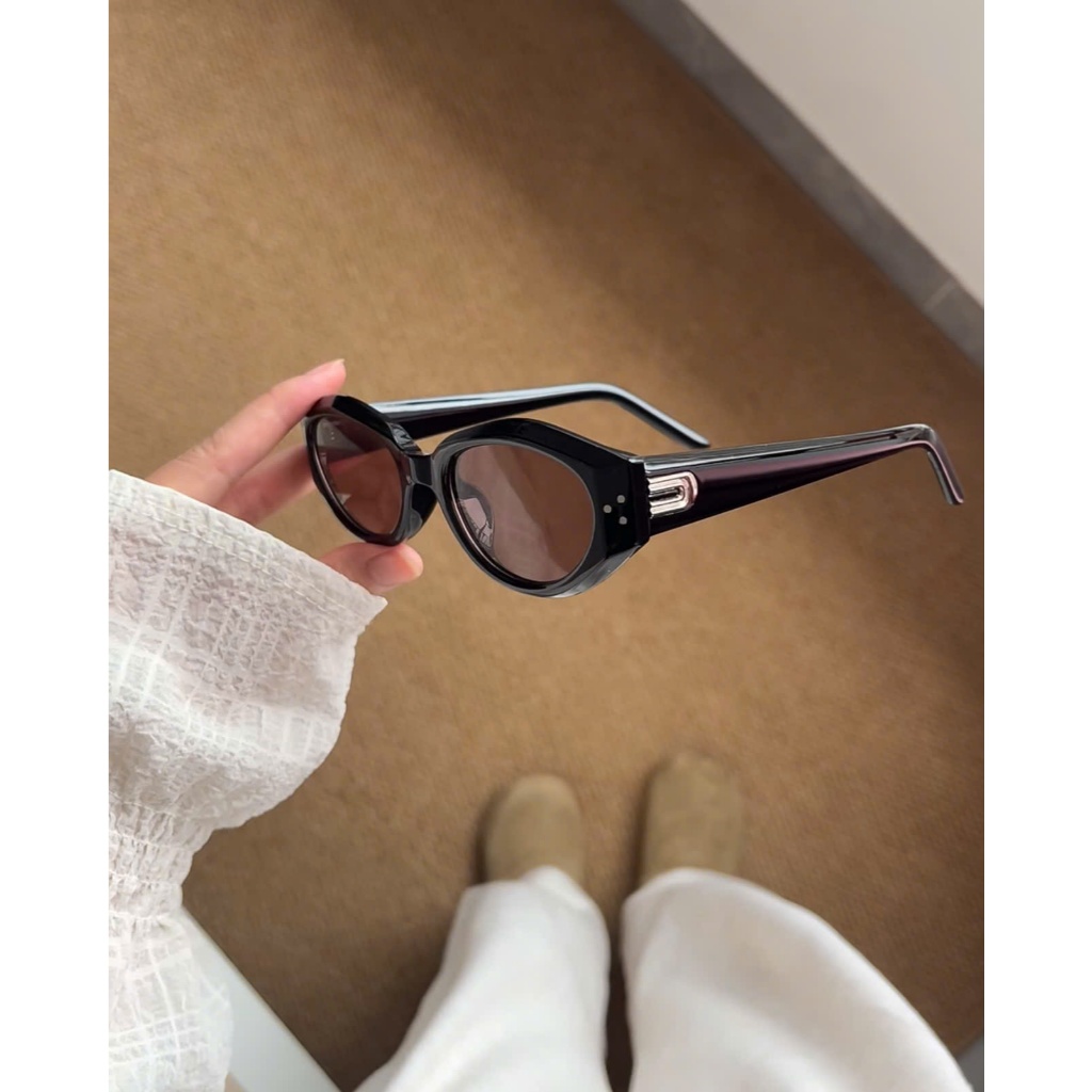 [MUA 1 TẶNG 1 PHỤ KIỆN]Kính Râm Gọng Oval Mắt Mèo Đen Sang Chảnh,Kính Gentle Jennie,Tròng Chống Nắng,Phong Cách It Girl