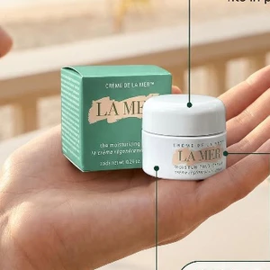 1【Còn hàng】LA MER The Moisturizing Soft Cream 7ml Kem dưỡng ẩm dưỡng ẩm Da dầu Da khô làm trắng da