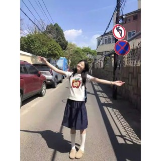 Áo Baby Tee In Hình Nửa Trái Táo Và Ba Ngôi Sao Đỏ Xinh Xắn, Chất Liệu Cotton Mềm Mại Thấm Hút Mồ Hôi