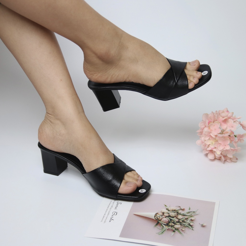 [SALE] Dép thời trang cao 5 phân, thời trang dép trung niên
