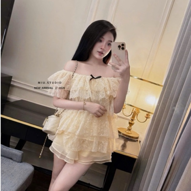 Áo trễ vai ren hoa tiểu thư thiết kế nhiều tầng bồng bềnh đính nơ, Áo kiểu nữ bèo tầng blinh blinh style thời trang HQ