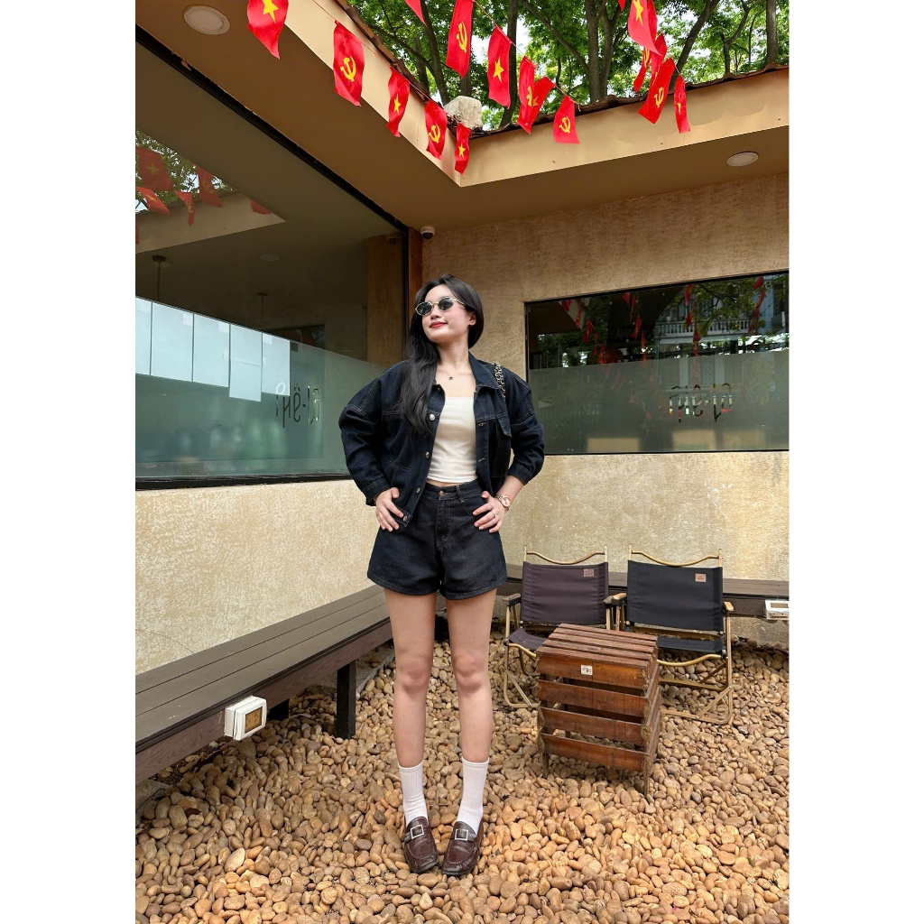 Quần Short Jeans Chỉ Nổi Màu Xanh Than Basic Cá Tính Lưng Cao Basic Joolate