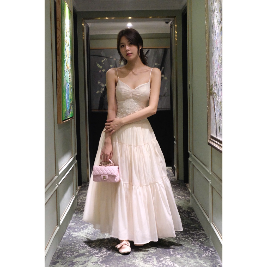 Loria dress dáng dài ren thêu hoa phối tơ