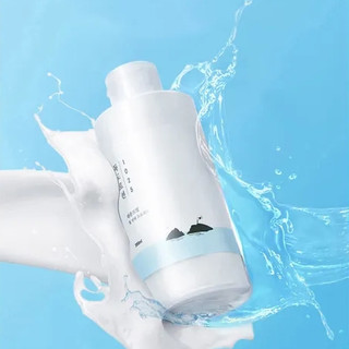 Nước Cân Bằng Round Lab 200ml/Dokdo 1025 Làm Dịu Da/Giữ Ẩm/Hỗ Trợ Phục Hồi Da Khô Nhạy Cảm