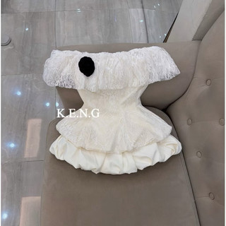 Set Áo Tiểu Thư Đính Hoa Trễ Vai Phối Ren Thiết Kế Chân Váy Bí Bồng Xinh Xắn