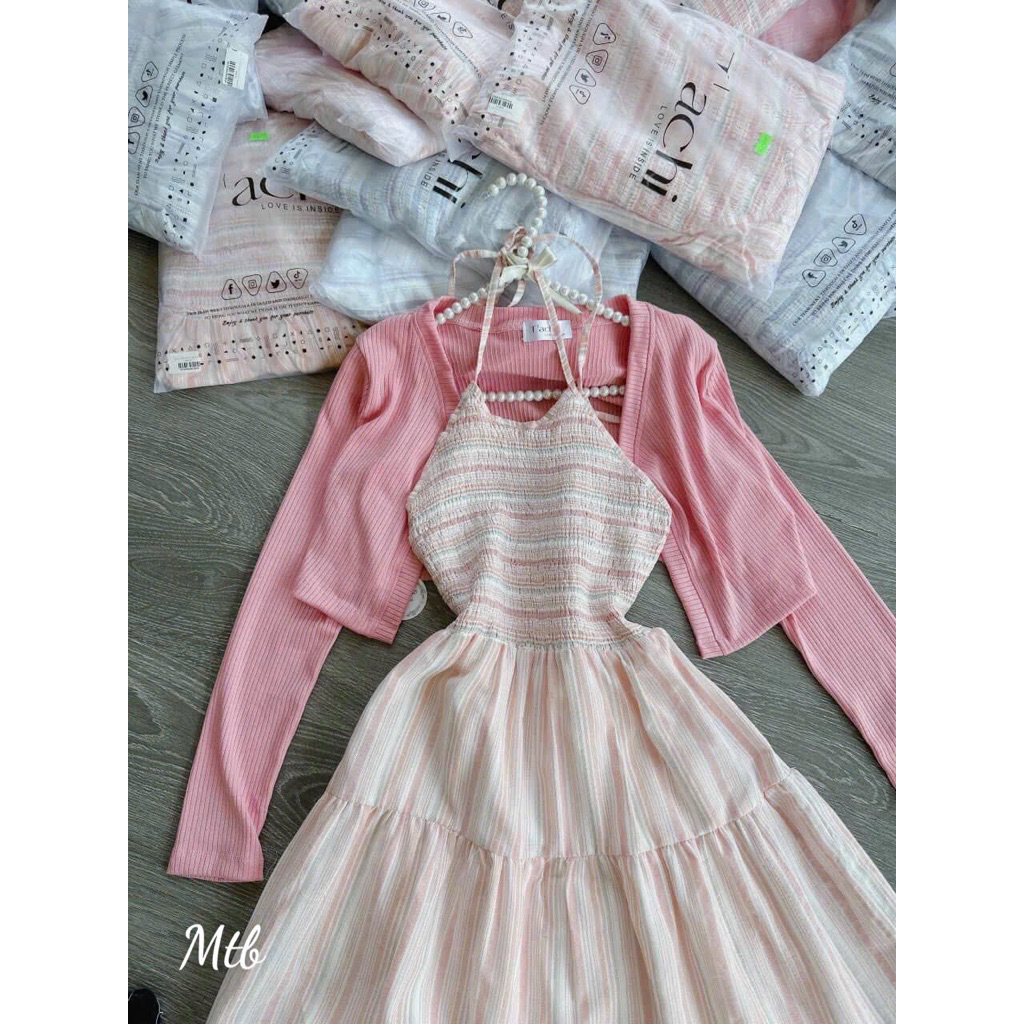 Set Đầm Khoác- Đầm Váy Maxi Nữ Cổ Yếm Mocking Dáng Dài Kềm Khoắc Màu Xanh Và Hồng Đi Biển Xinh