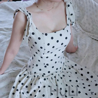 SET ÁO HAI DÂY CHẤM BI CROPTOP MIX CHÂN VÁY DÁNG MAXI , BỘ ĐỒ NỮ CHÂN VÁY