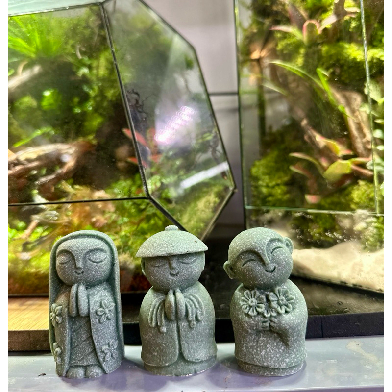 Chú tiểu bằng đá cao cấp decor