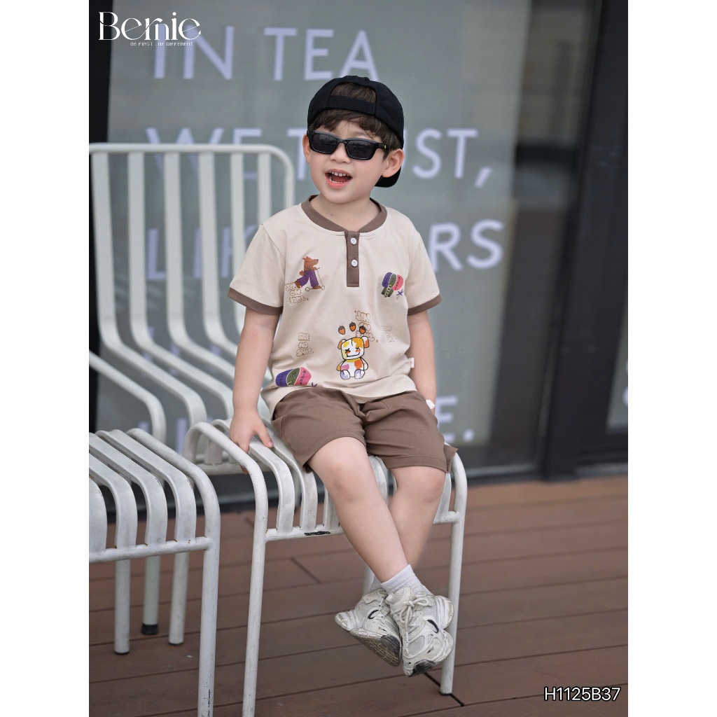 (Hãng Bernie)Bộ quần áo cổ tàu cộc tay họa tiết hoạt hình TAKE NO SHIS ,.chất  cotton co giãn, mềm mại cho bé đi học