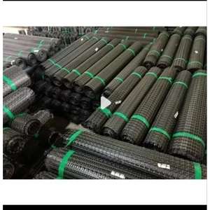 Luới nhựa nguyên sinh L1 cuộn dài 50m ( ô 2×2cm )