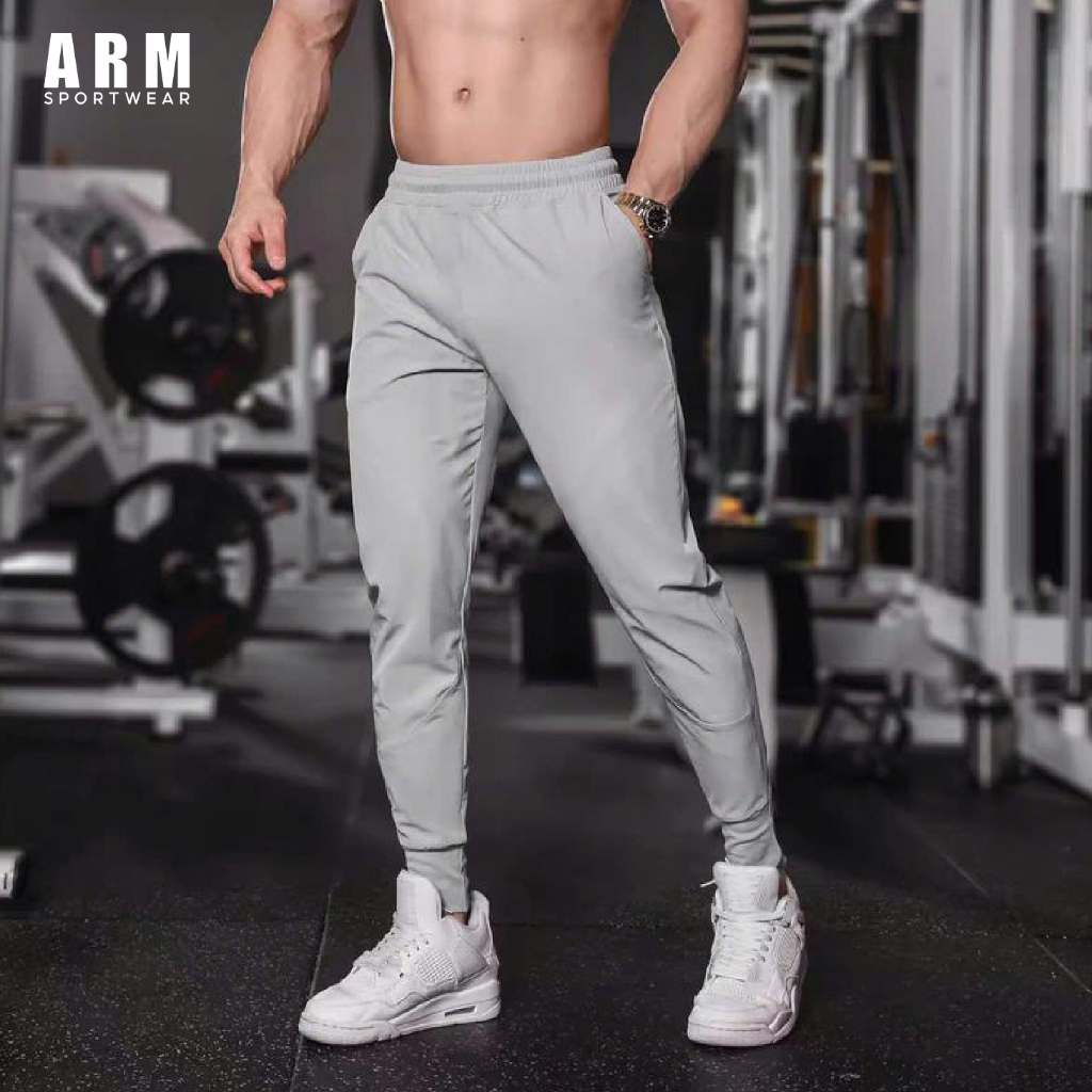 Quần Dài Nam ARM Ultra Pants Chất Vải Gió Thể Thao Cao Cấp Khỏe Khoắn,Cạp Chun,Vận Động Thoải Mái