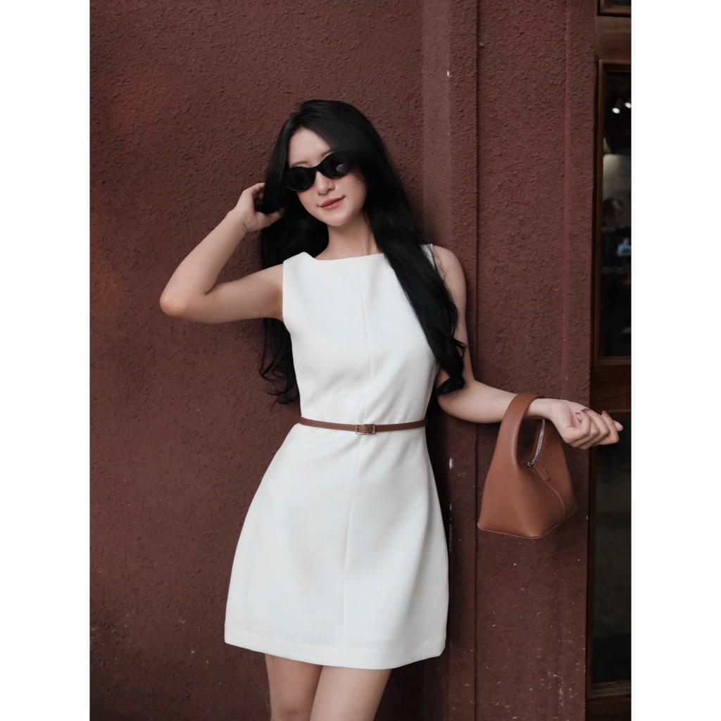 Étile - Váy basic thanh lịch tôn dáng kèm nịt bản mảnh