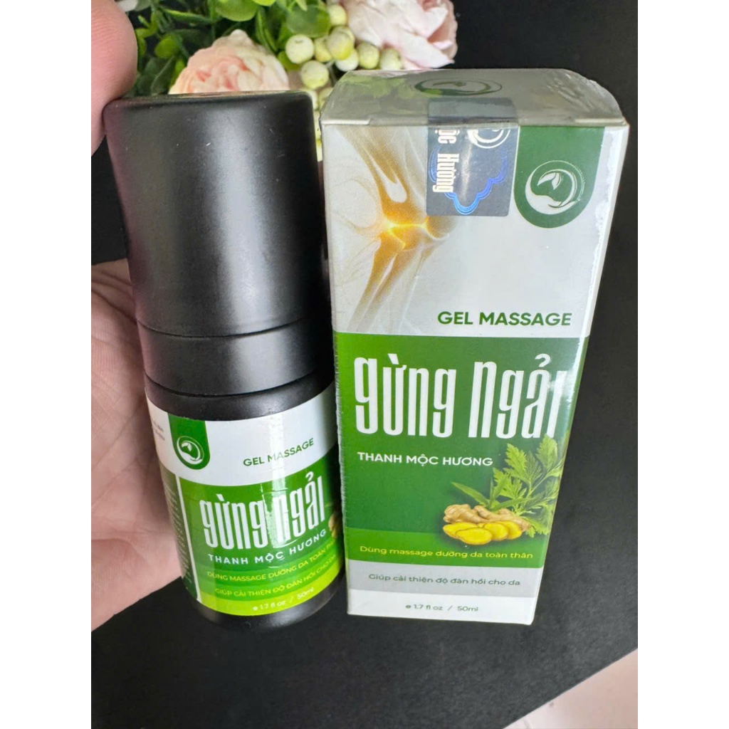 Con Lăn 6 bi Gel Massage  Gừng Ngải Thanh Mộc Hương, tinh chất gừng, ngải, cạo gió, giảm bầm tím