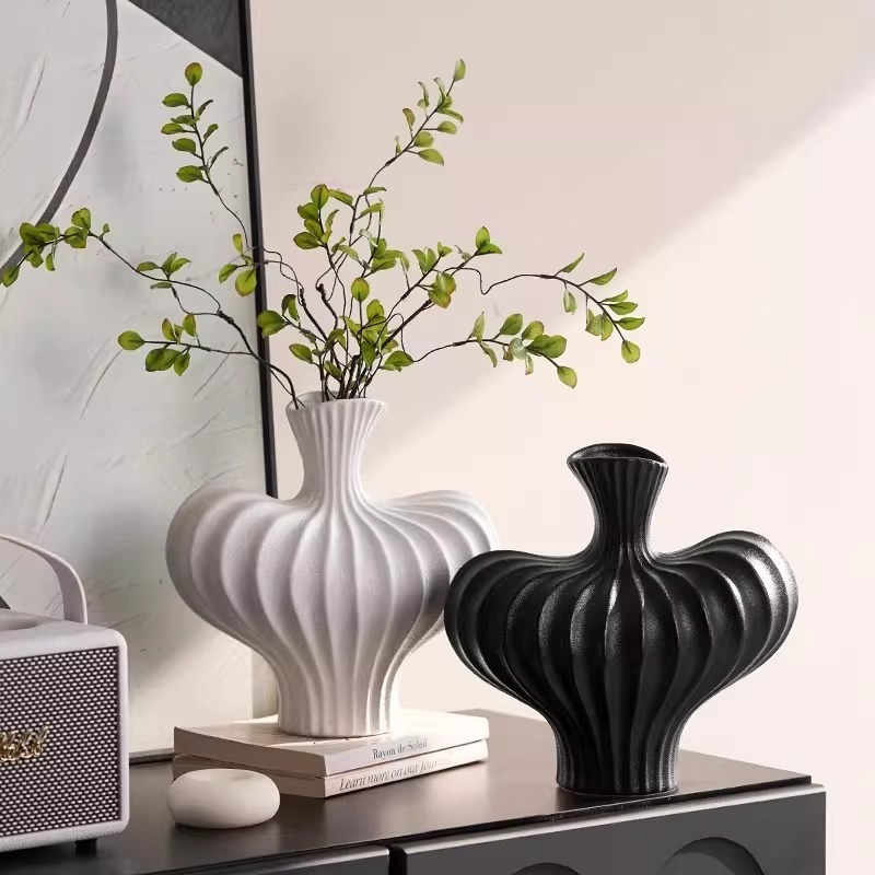 BÌNH HOA DÁNG TIM DECOR CAO CẤP – BÌNH HOA COMPOSITE NGHỆ THUẬT TRANG ...