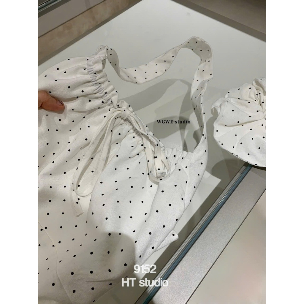 𝑺𝒔𝒖.𝑺𝒕𝒖𝒅𝒊𝒐// WGWE 9152 ÁO YẾM CHẤM BI TẶNG KÈM DÂY BUỘC TÓC XINH XIU