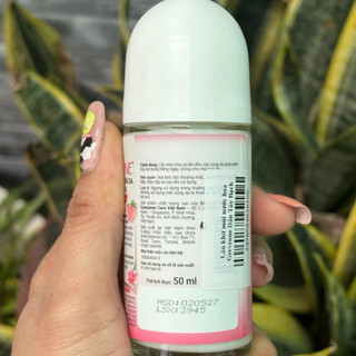 Lăn Khử Mùi GERVENNE DưỡngTrắng Da Và Khô Thoáng 50ml