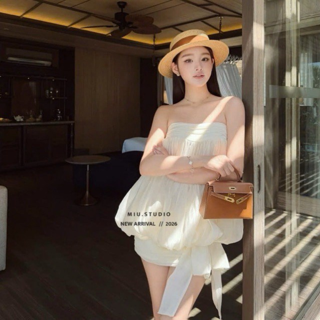 MIU.STUDIO • Váy quây cup ngực tiểu thư dáng bí bồng xoè phối chân ngắn thắt nơ ôm body sang chảnh ,chất liệu tơ cao cấp