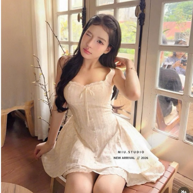 MIU.STUDIO • Đầm hoa nhí 2S phối ren đính nơ sang chảnh, Váy thiết kế dáng ngắn phong cách vintage tiểu thư nhẹ nhàng