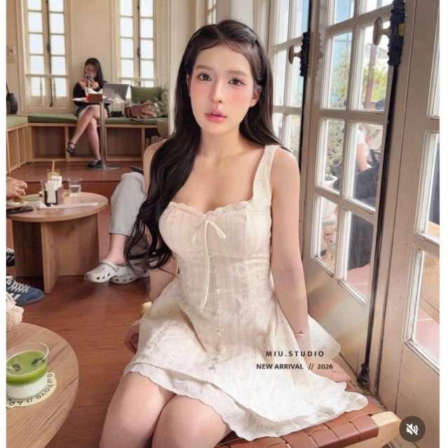 MIU.STUDIO • Đầm hoa nhí 2S phối ren đính nơ sang chảnh, Váy thiết kế dáng ngắn phong cách vintage tiểu thư nhẹ nhàng