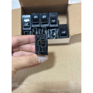 Công tắc đèn sương mù 2 chân bé dùng cho ô tô và xe tải.D