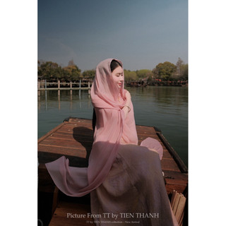 Set “ VERA “ THIẾT KẾ ĐẦM PHỐI CHOÀNG VOAN