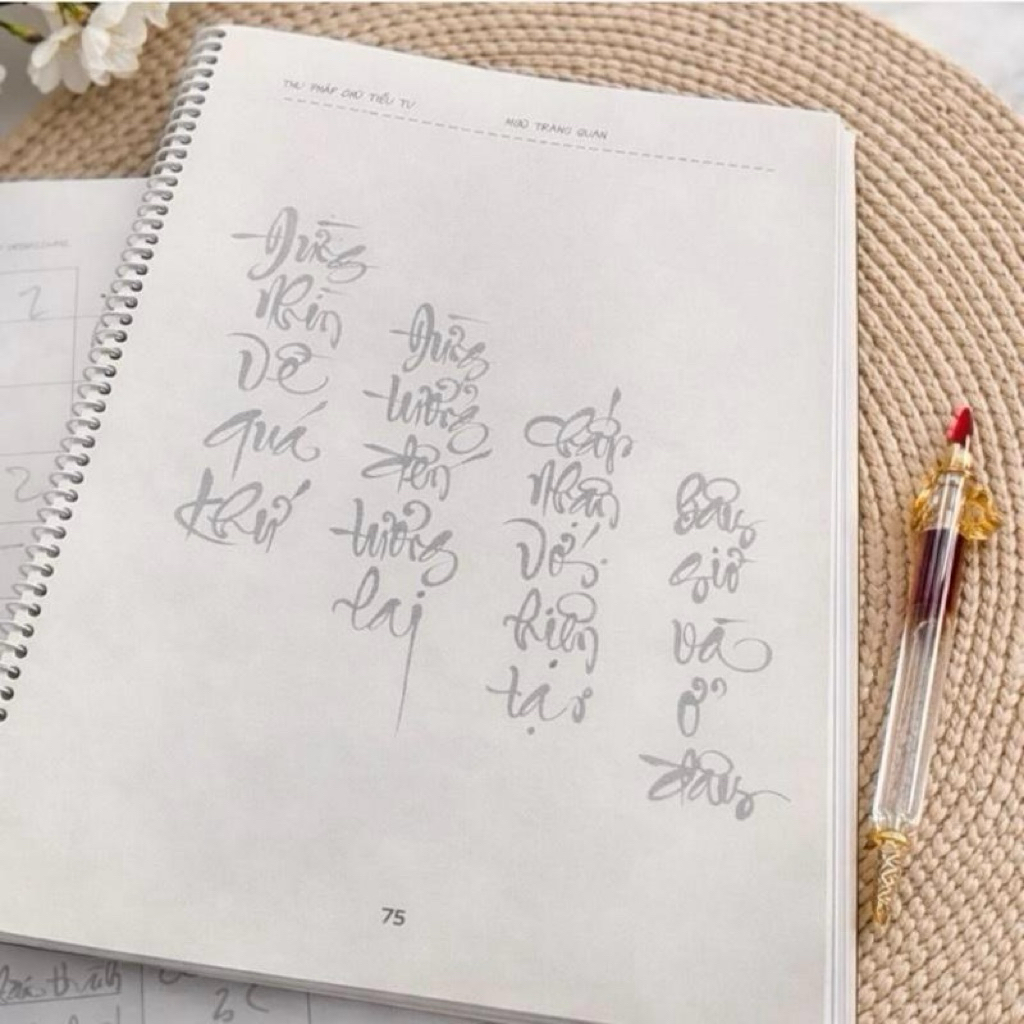 Vở tập thư pháp tiểu tự
