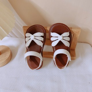 Dép Quai Hậu Đế Nâu Quai Hoa Vintage Cho Bé Gái K137