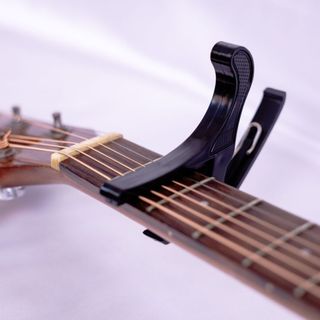 Capo đàn guitar - Capo guitar giá rẻ - bền - chắc chắn - không rè