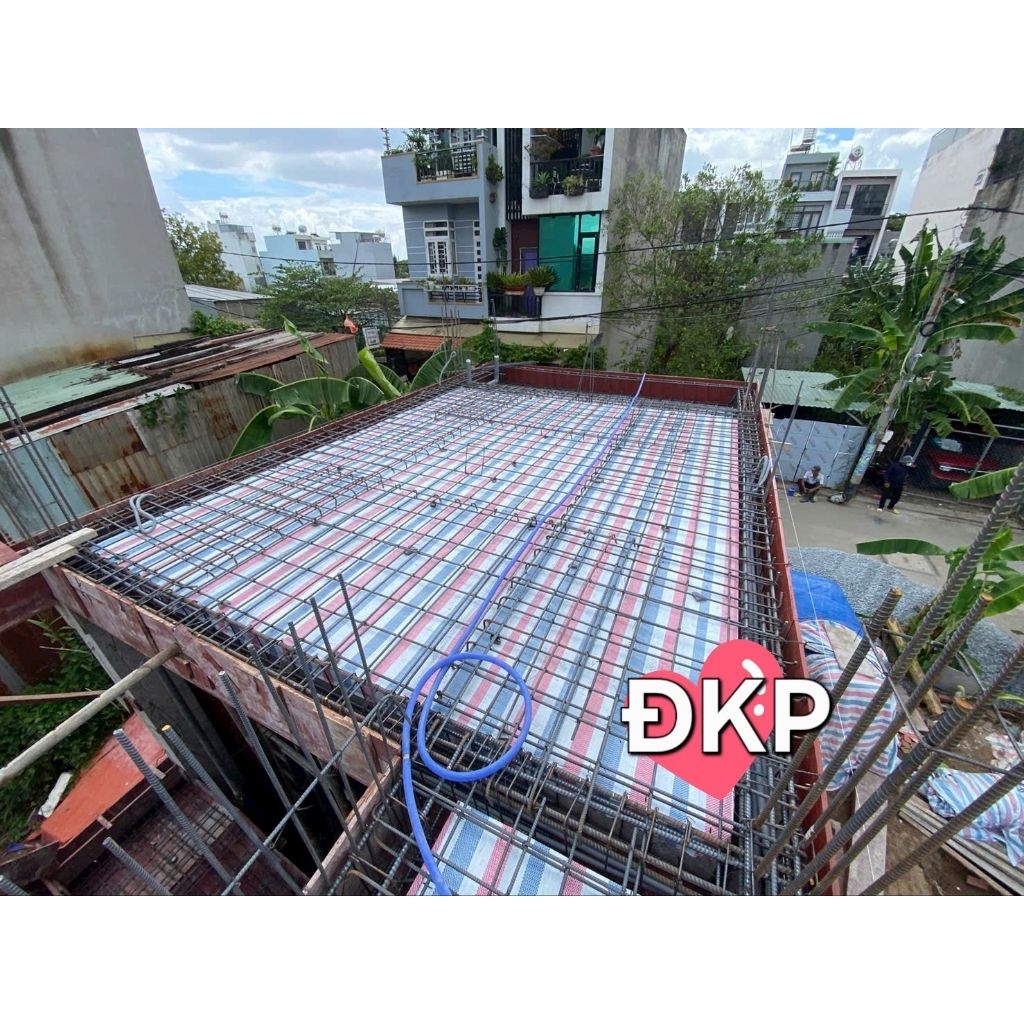 [Dài 50m]Bạt sọc ,bạt công trình, bạt dứa che bụi ,lót sàn đổ bêtông siêu tiện lơi khổ 3m8 ,4m dài 50m tới