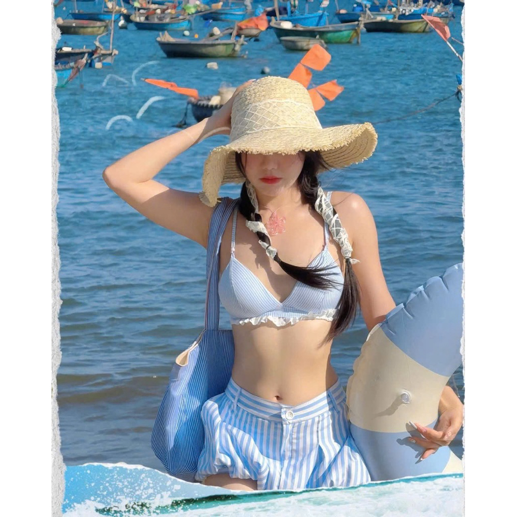 Set Bikini 2 Mảnh Kẻ Sọc Áo Tam Giác Viền Bèo + Quần Bí Xòe Nữ Tính Sexy Đi Biển Du Lịch Kieupham.shop