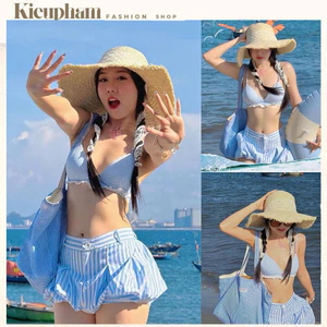 Set Bikini 2 Mảnh Kẻ Sọc Áo Tam Giác Viền Bèo + Quần Bí Xòe Nữ Tính Sexy Đi Biển Du Lịch Kieupham.shop