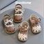 Dép sandal quai hậu trẻ em chất mềm nhẹ cho bé gái 1-5 tuổi ShinHome mẫu nơ tim (size to)
