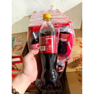 Thùng 24 chai nước ngọt Coca Cola Vị Nguyên Bản 600ml Mẫu Mới
