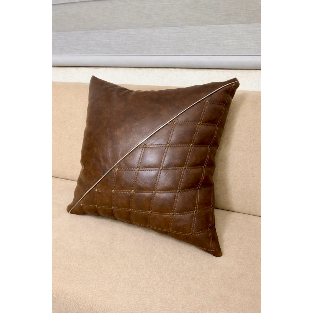 Gối trần trám chéo, Gối ôm, Gối tựa, Gối decor chất liệu da Cleo bền bỉ chất lượng.