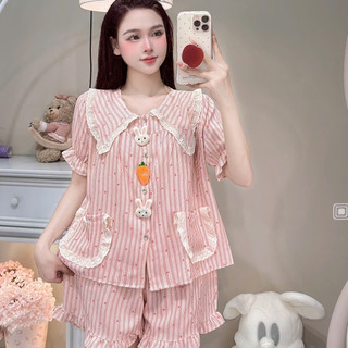 [DEAL MỞ BÁN] Bộ Đồ Ngủ Nữ JUSOKA Pijama DU46 Cổ Sen Ren Trắng Chất Liệu Đũi Vân Mây Đính Thỏ Cà Rốt